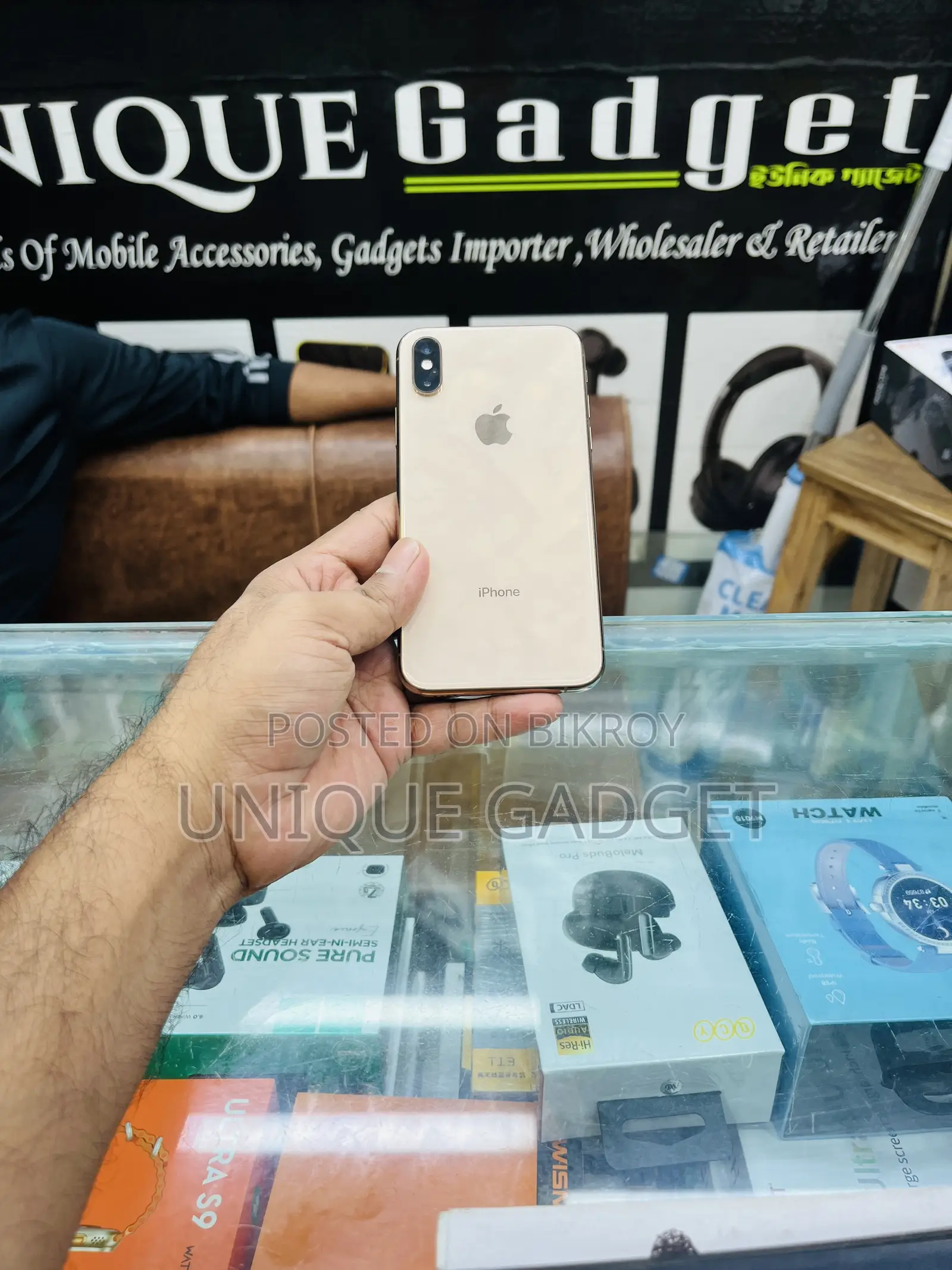 অ্যাপল আইফোন এক্সএস ৬৪ জিবি রোজ গোল্ড