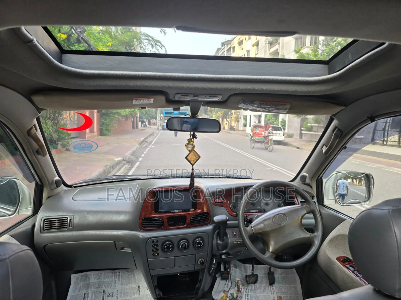 Toyota Noah 2.0 All-Wheel Drive (8 Seater) 2001 Silver