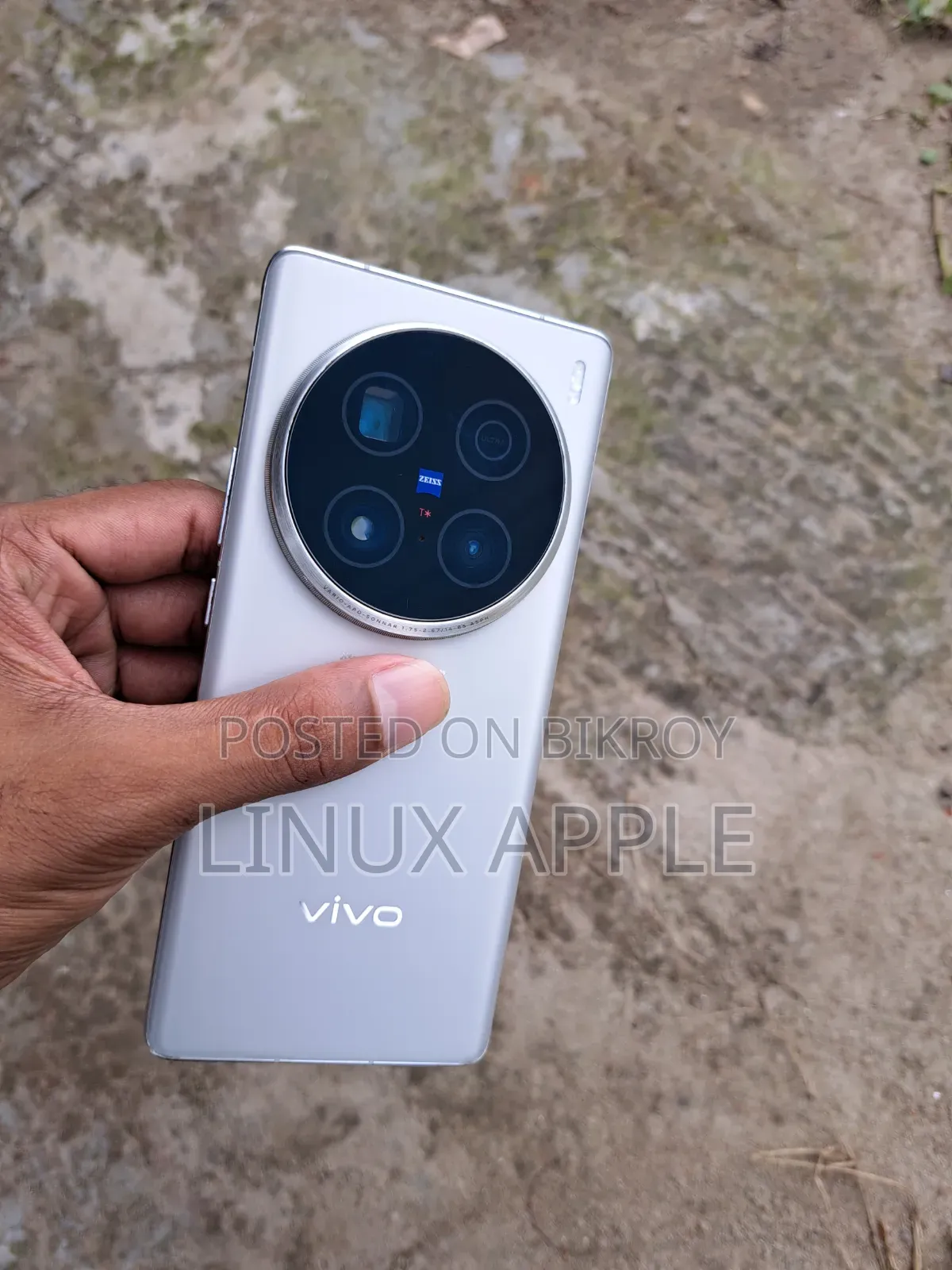 ভিভো এক্স১০০ আল্ট্রা ৫১২ জিবি
