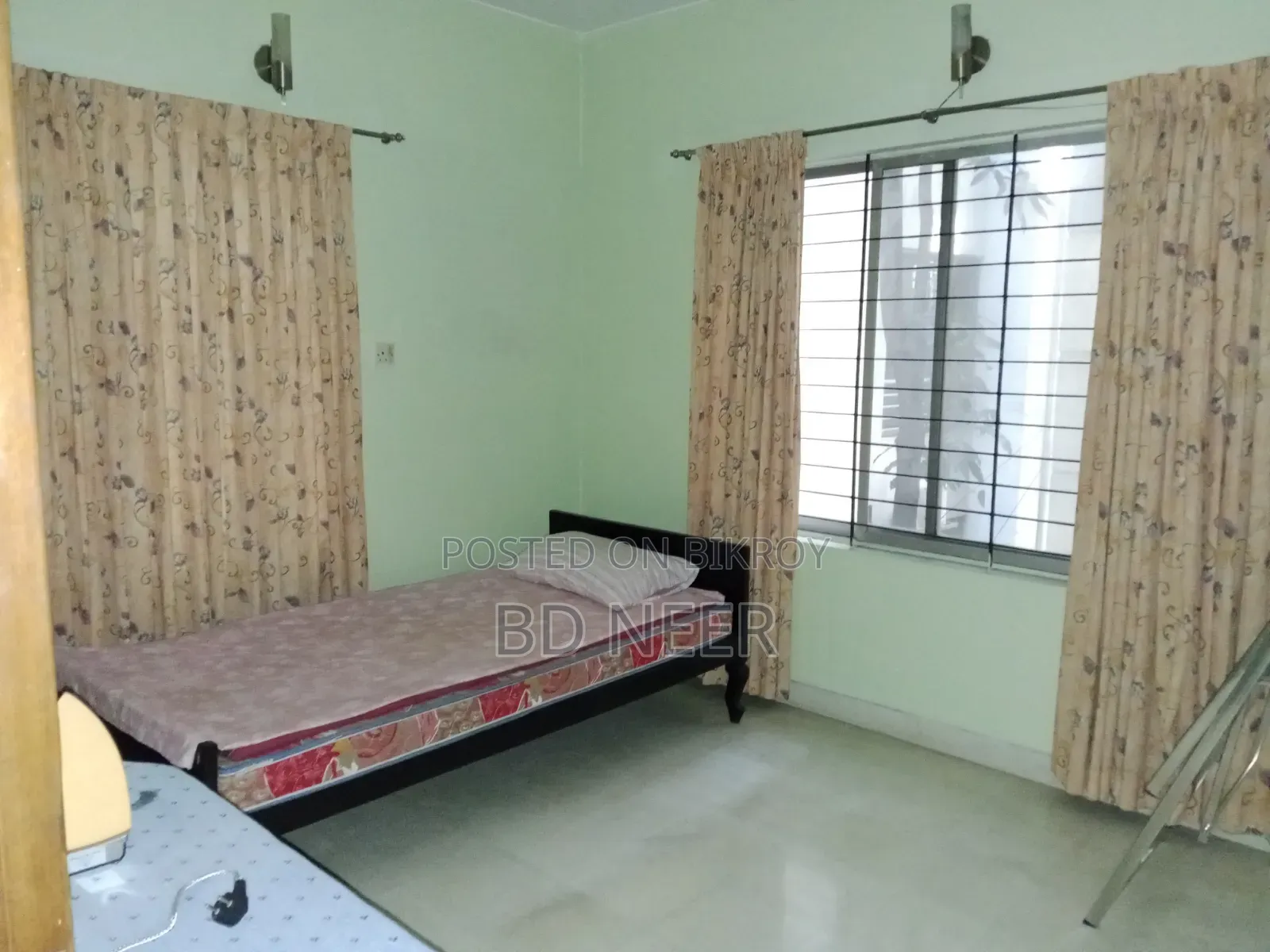 গুলশানে ৩ বেডরুমের ফার্নিশড অ্যাপার্টমেন্ট ভাড়ার জন্য