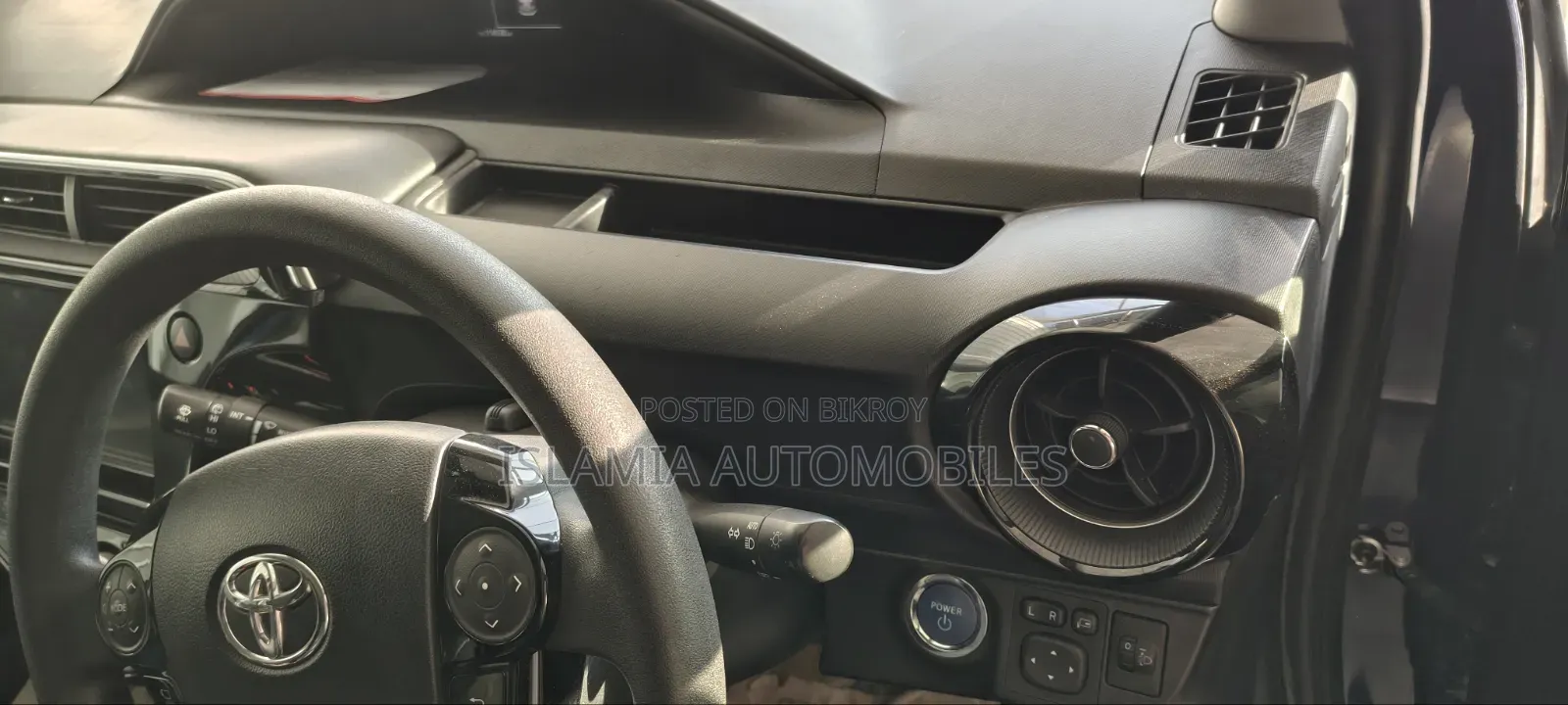 Toyota Aqua 2021 Blue
