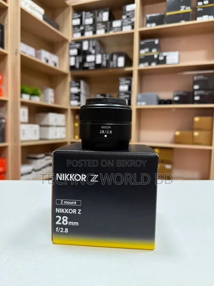 নিকন নিকোর জেড ২৮মিমি এফ/২.৮