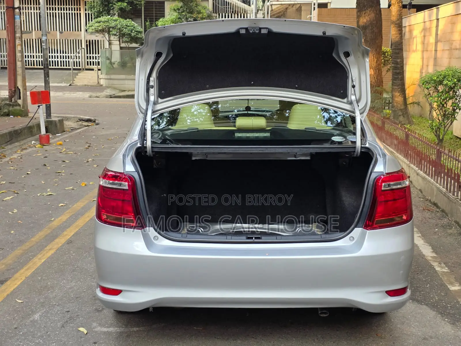 Toyota Axio 2016 Silver