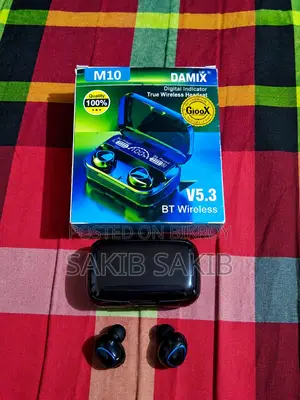 হেডফোনস