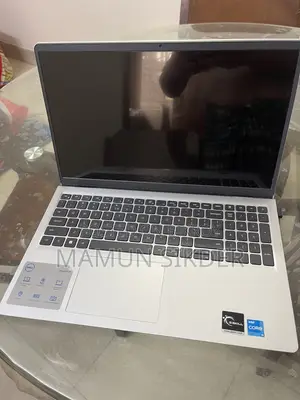 Laptop Dell Inspiron 15 3530 24GB Intel Core i3 SSD 512GB