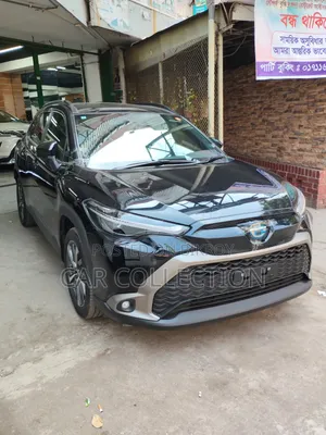 টয়োটা করোল্লা ক্রস ২০২২ কালো