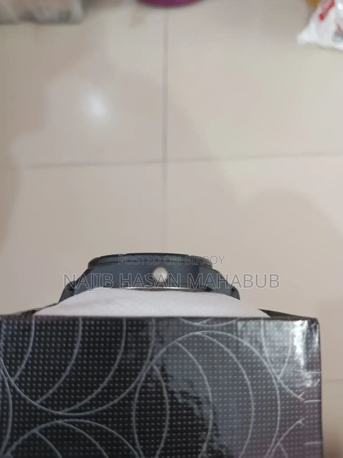 পুরুষদের জন্য কারেন ওয়াচ। জরুরি বিক্রি