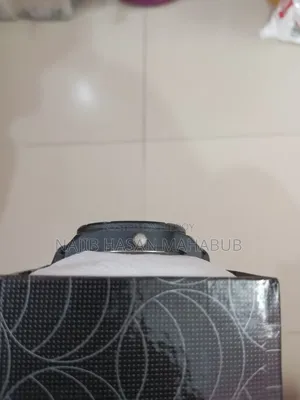 পুরুষদের জন্য কারেন ওয়াচ। জরুরি বিক্রি