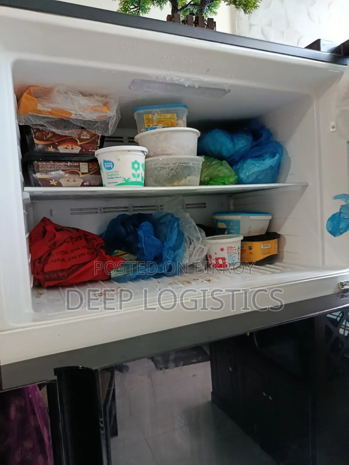 হিটাচি ৬০১ লিটার রেফ্রিজারেটর