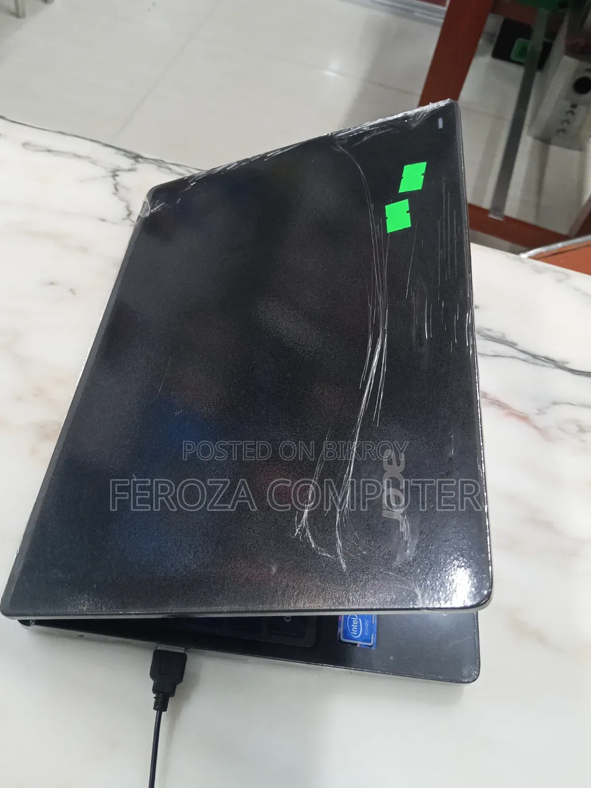 Laptop Acer TravelMate 4GB Intel Celeron HDD+SSD 128GB