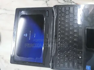 Laptop Acer TravelMate 4GB Intel Celeron HDD+SSD 128GB