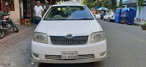 টয়োটা করোলা ২০০৪ সাদা