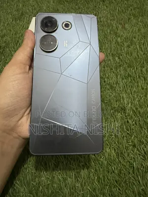 টেকনো ক্যামন ২০ প্রো ২৫৬ জিবি কালো