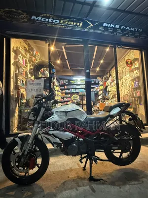 বেনেলি টিএনটি ২০১৮ সাদা