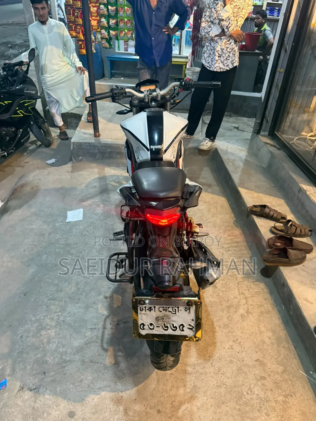 বেনেলি টিএনটি ২০১৮ সাদা