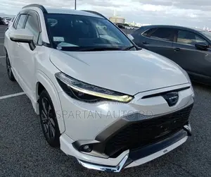 Toyota Corolla Cross 2024 Pearl