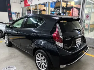Toyota Aqua 2016 Gray