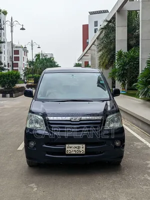 Toyota Noah 2003 Blue