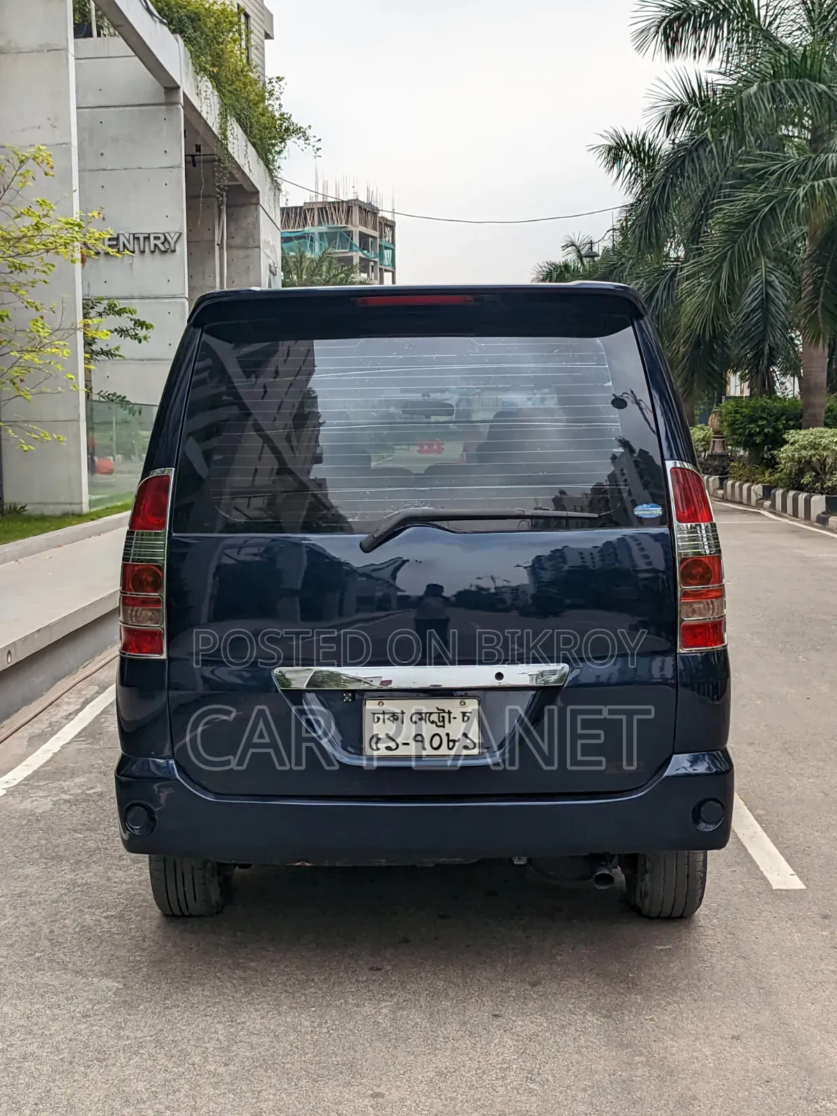 Toyota Noah 2003 Blue