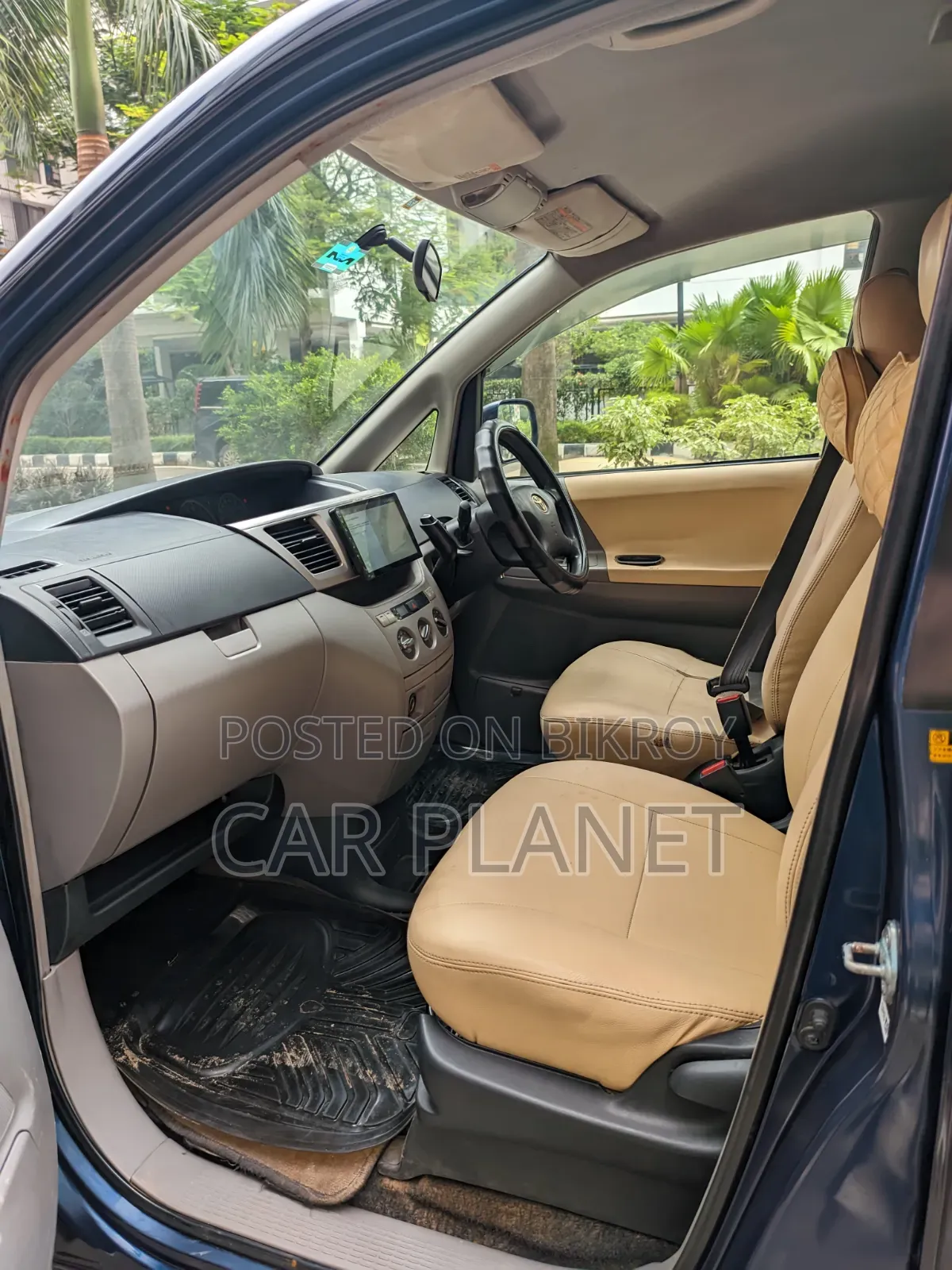 Toyota Noah 2003 Blue