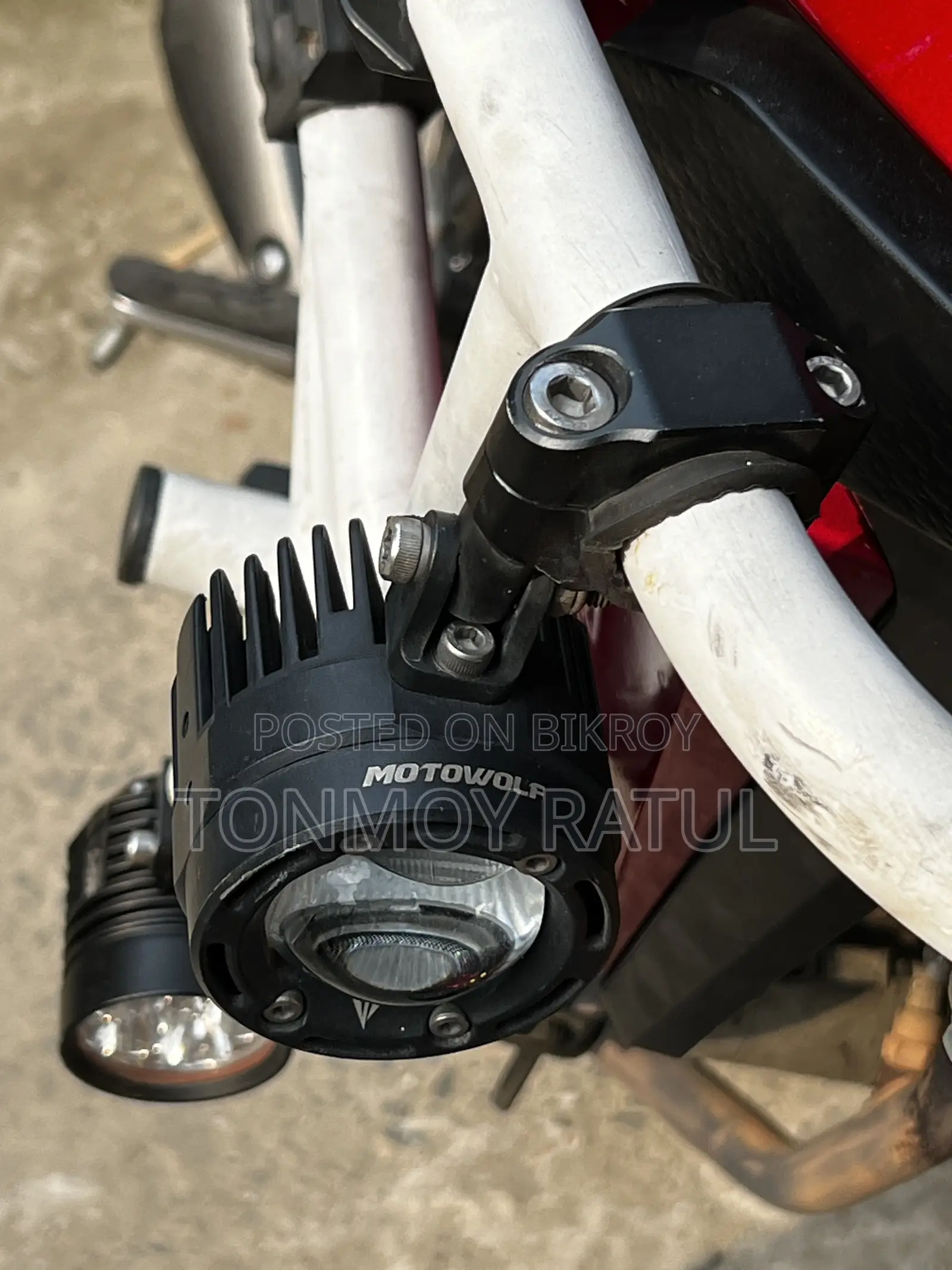 হোন্ডা ২০২১ লাল