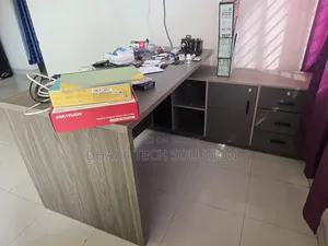 Office Boss Table 5 Feet / 2.5 Feet L Sape