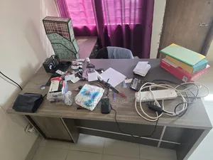 Office Boss Table 5 Feet / 2.5 Feet L Sape
