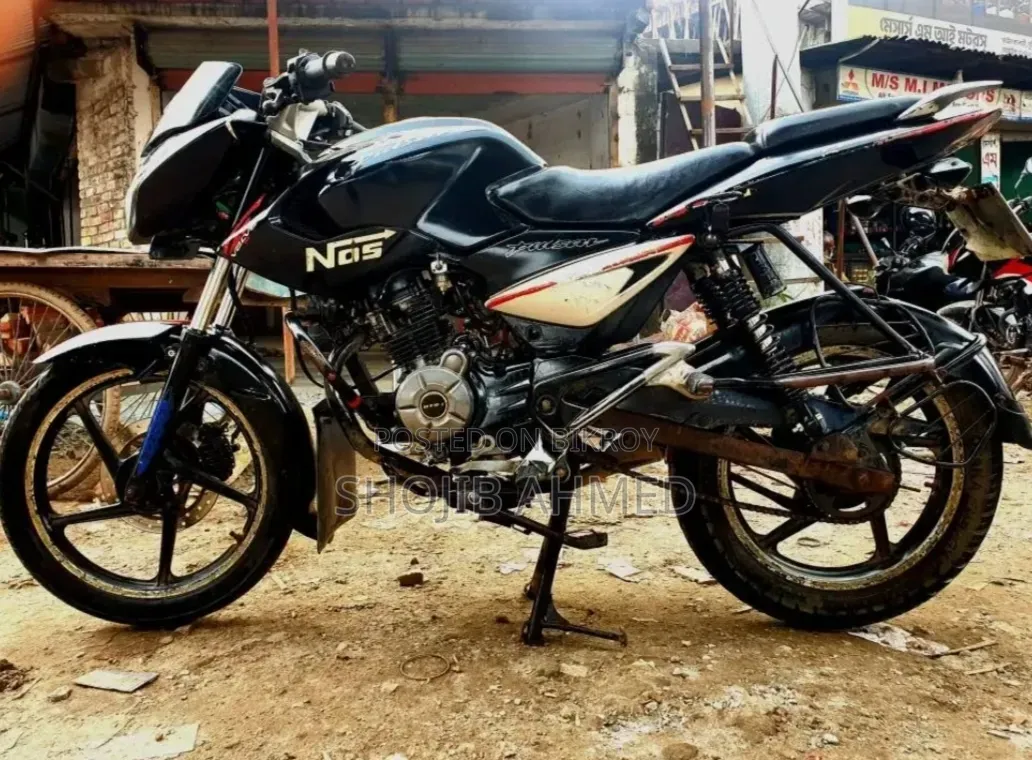 বাজাজ পালসার ১৩৫ এলএস ২০১৪ ব্ল্যাক