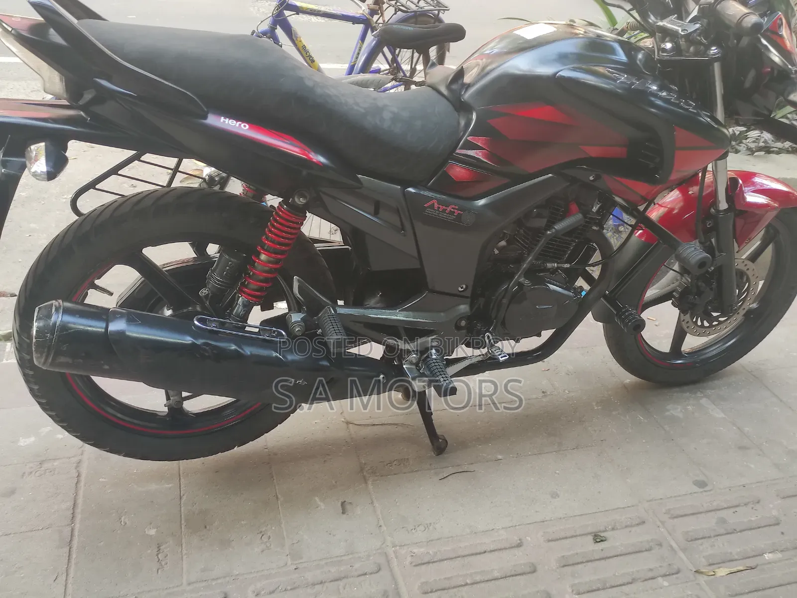 হিরো হাঙ্ক ২০২২ কালো