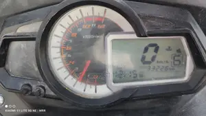কিওয়ে আরকেআর ১৬৫ ২০১৯ হোয়াইট