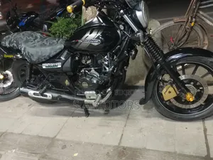 Bajaj Avenger 160 Street 2022 Black