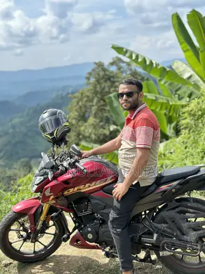 হোন্ডা হর্নেট ২.০ ২০২৪ লাল