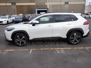 Toyota Corolla Cross 2024 Pearl