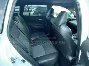 Toyota Corolla Cross 2024 Pearl