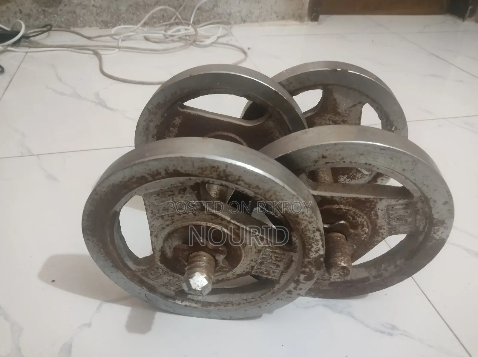IRON SK 20 KG Adjustable Dumbbell Pair (Used)