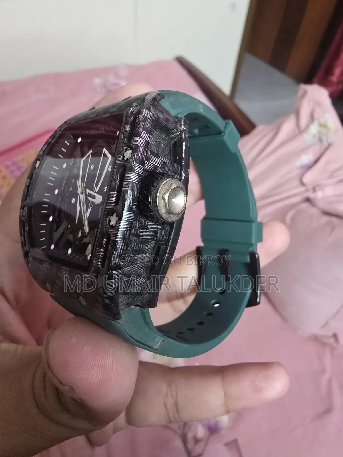 A beautiful watch band