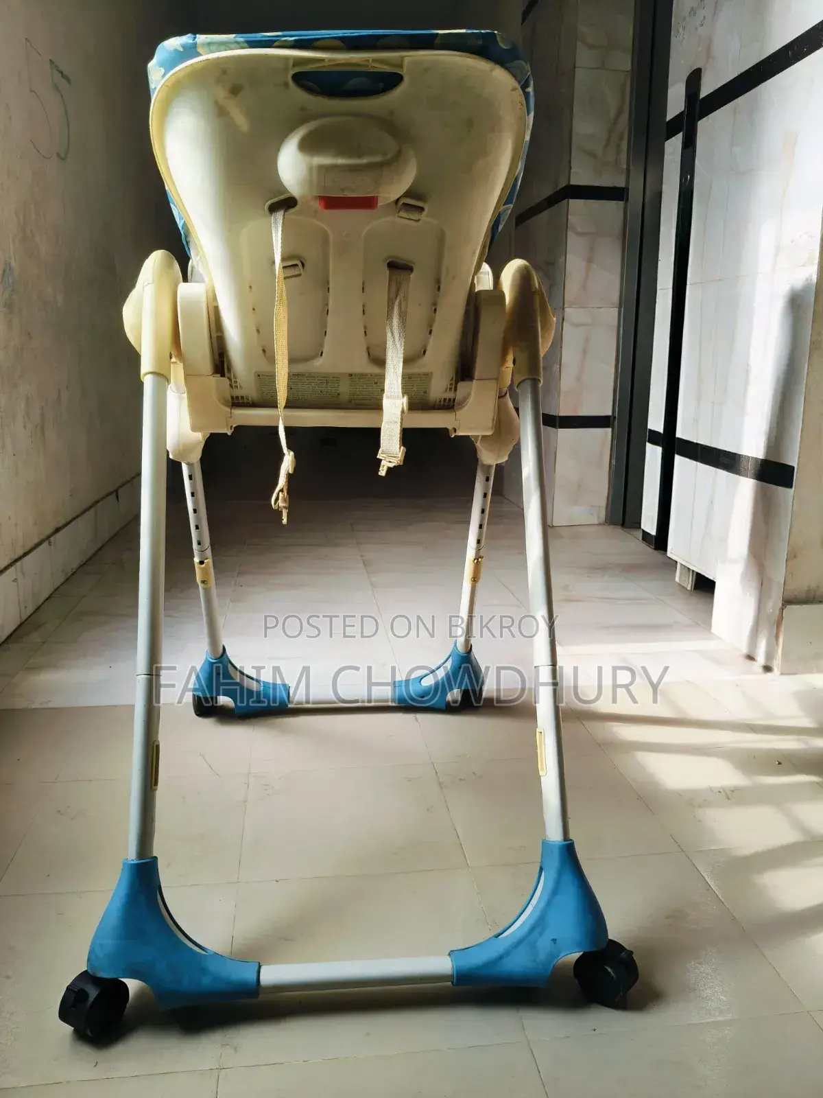 শিশুদের খাবার চেয়ার