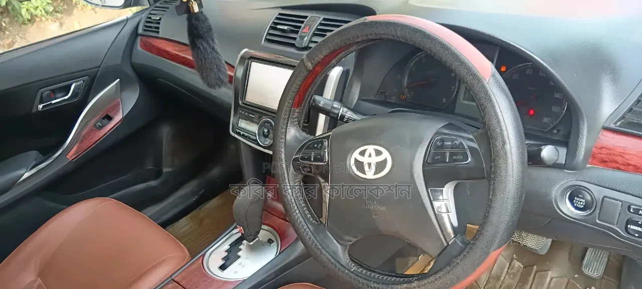 টয়োটা অ্যালিওন ২০১০ কালো