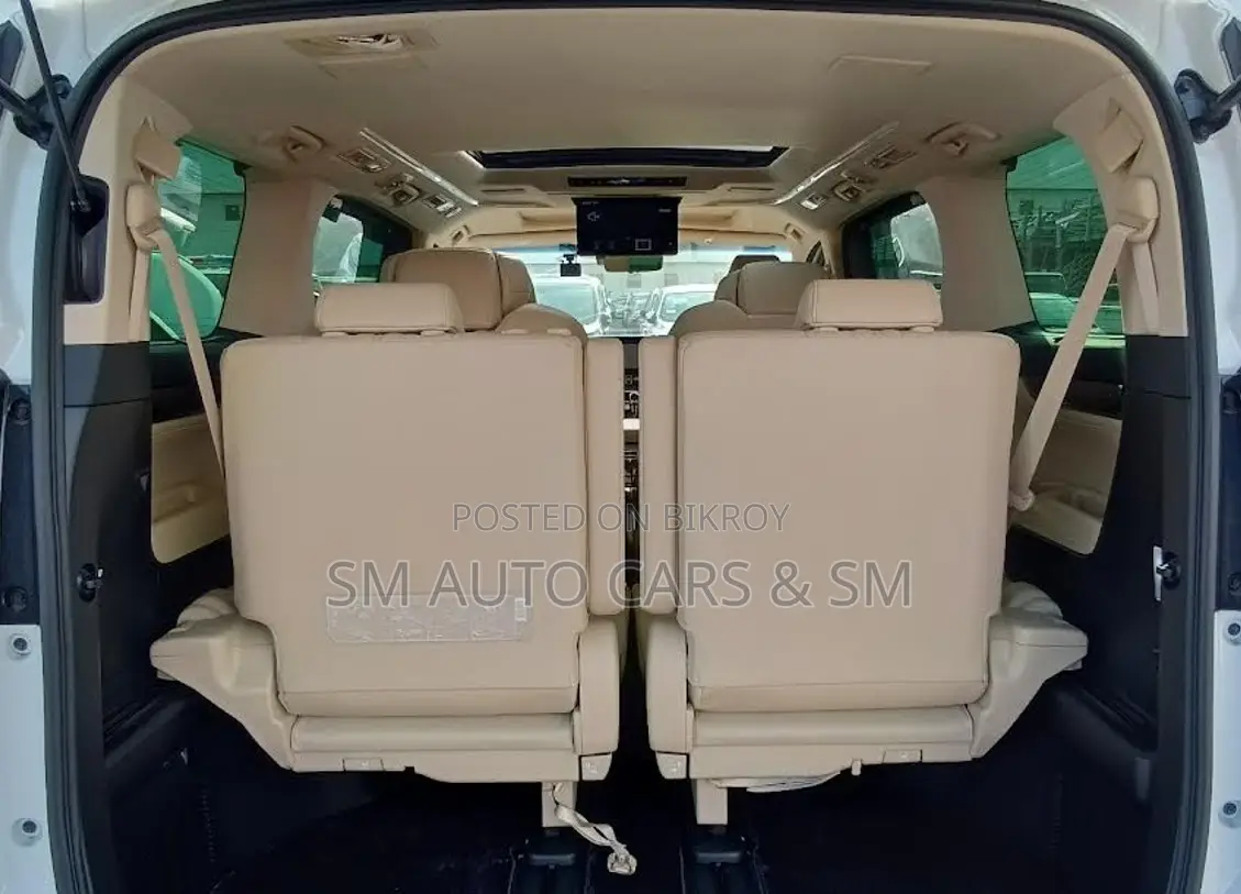 Toyota Alphard 2022 Pearl
