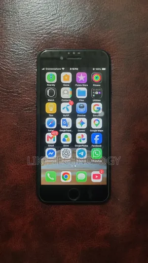 Apple iPhone SE (2020) 64 GB Black