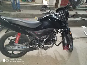 হোন্ডা লিভো ২০১৮ কালো