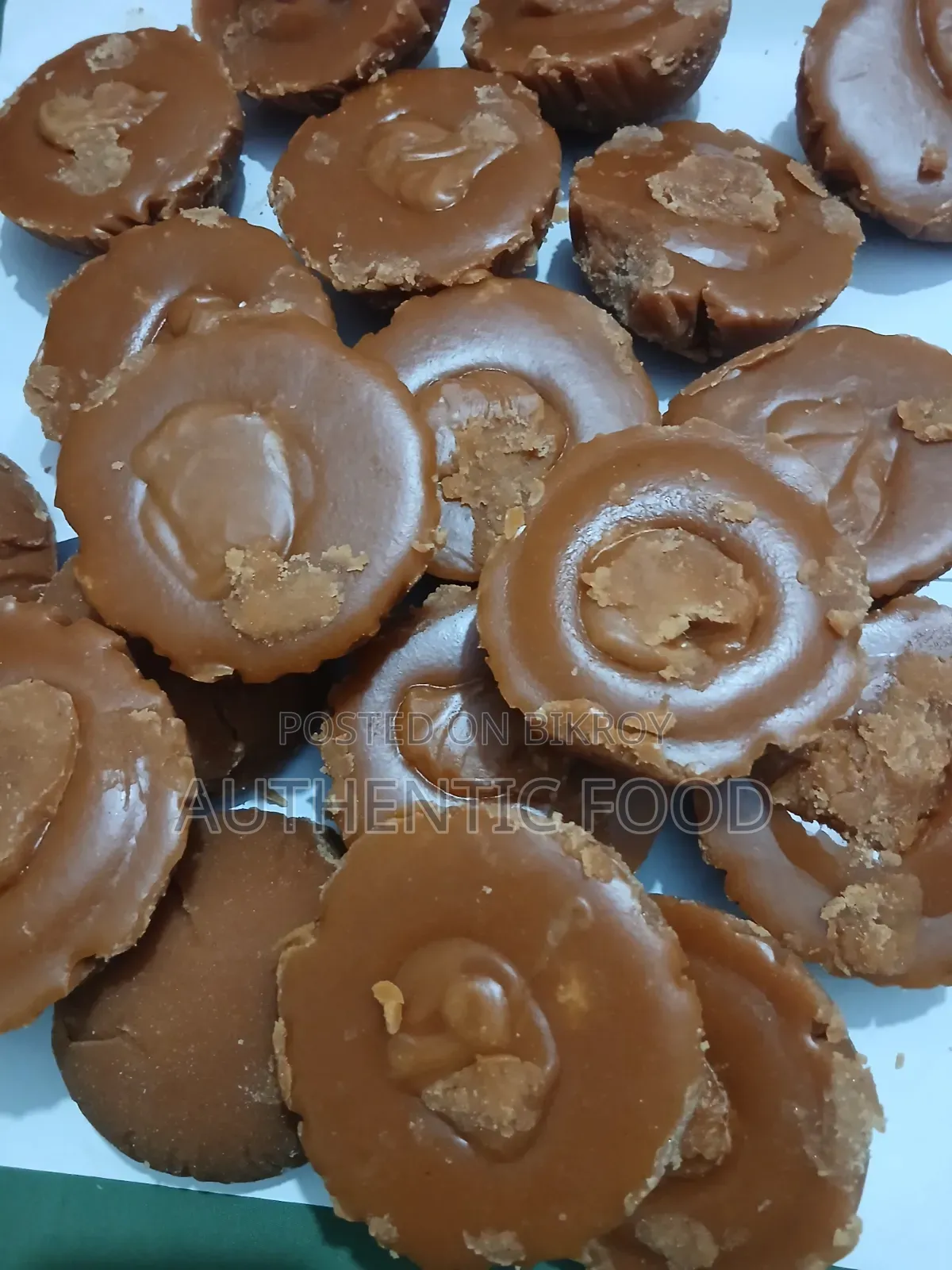 ১০০% খাঁটি গুড়