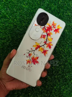 iQOO 128 GB