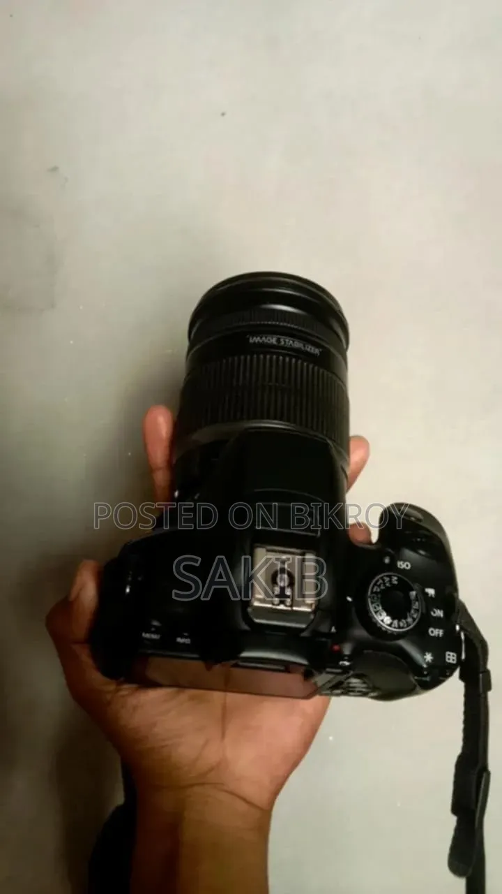 ক্যানন ইওএস ৬৫০ডি ডিএসএলআর ক্যামেরা জুম লেন্স সহ