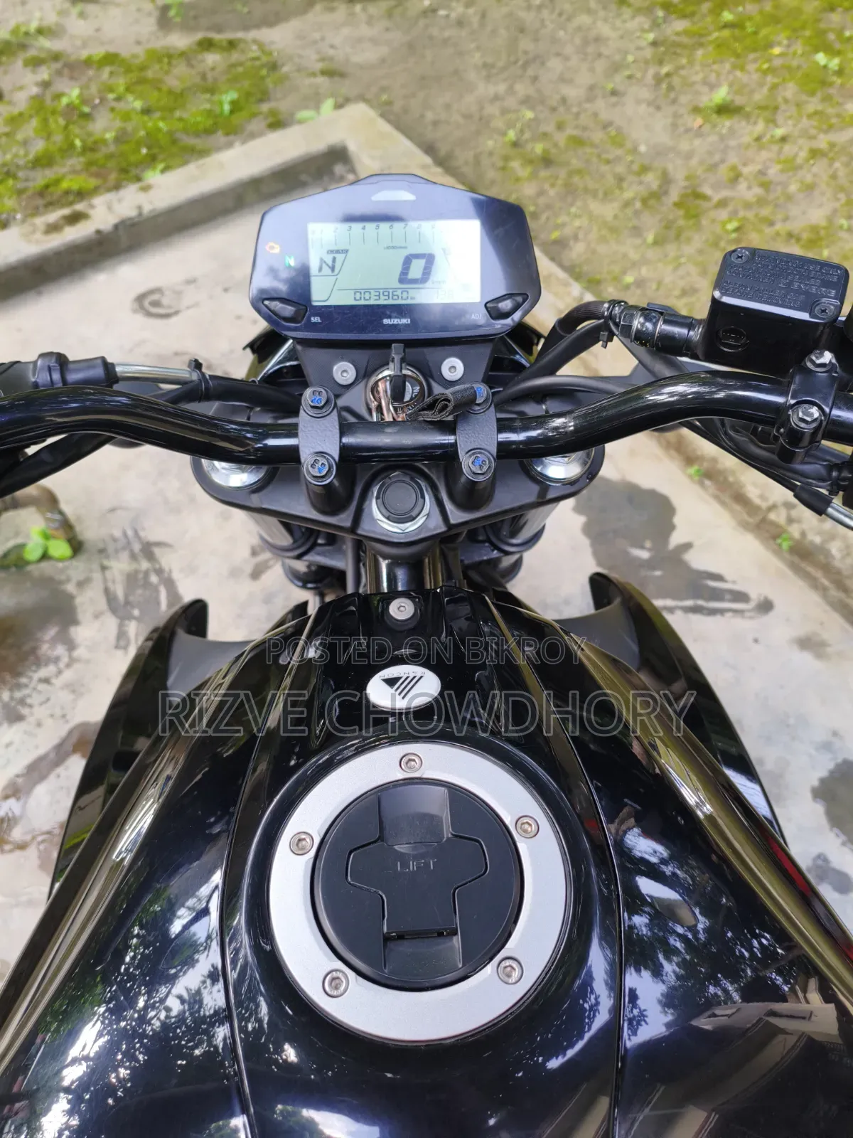 New Suzuki Gixxer 2026 Black