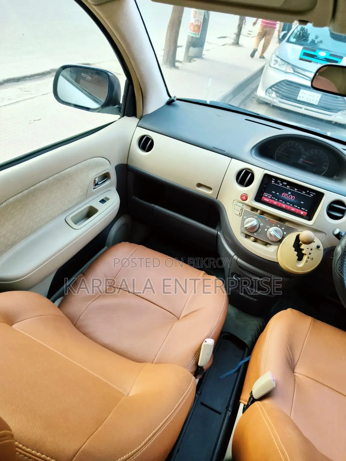 Toyota Sienta 1.5 FWD 2008 Silver