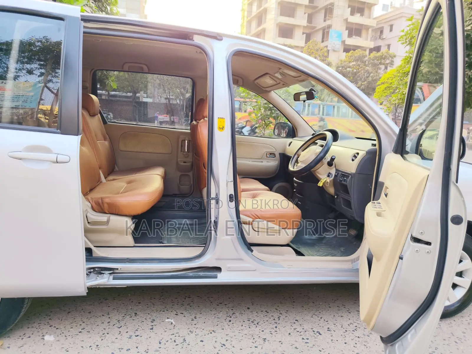 Toyota Sienta 1.5 FWD 2008 Silver