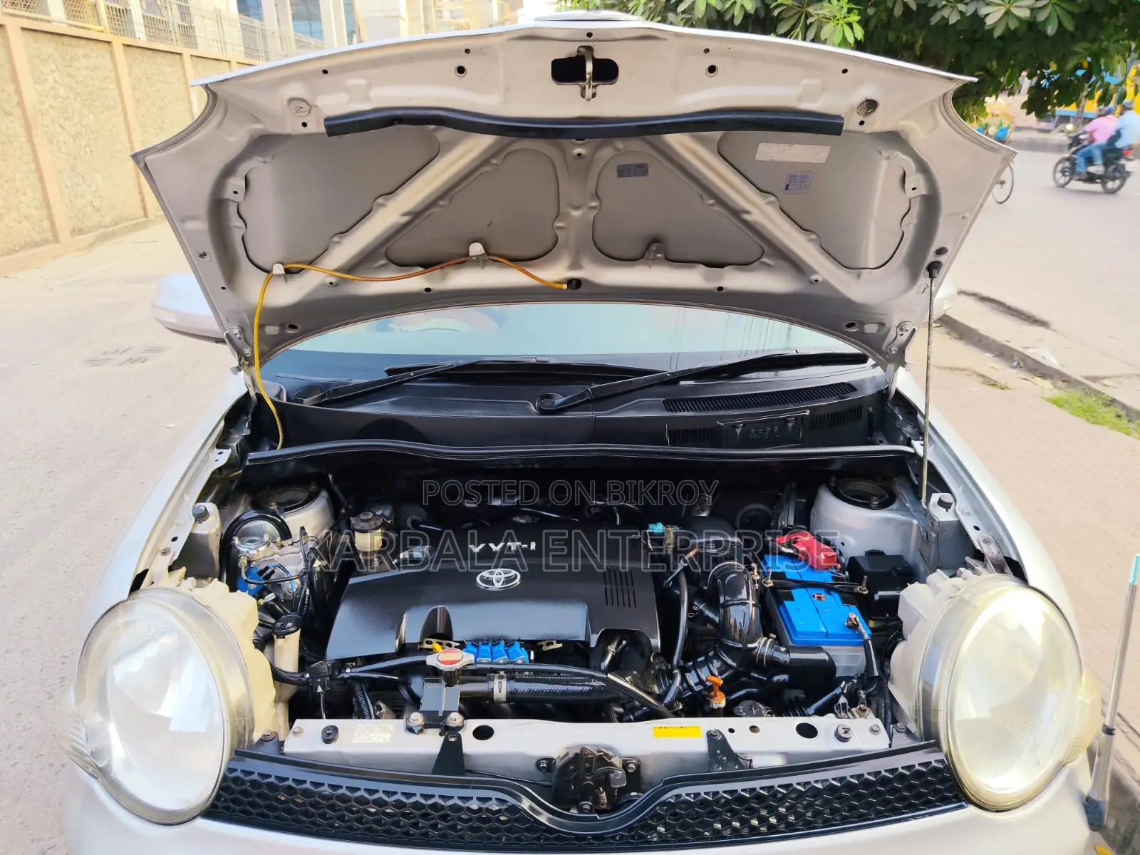 Toyota Sienta 1.5 FWD 2008 Silver
