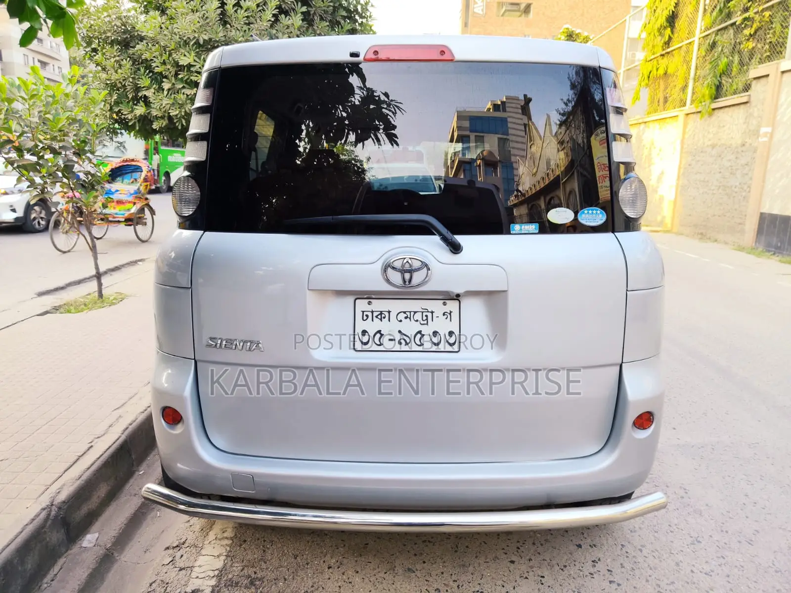 Toyota Sienta 1.5 FWD 2008 Silver