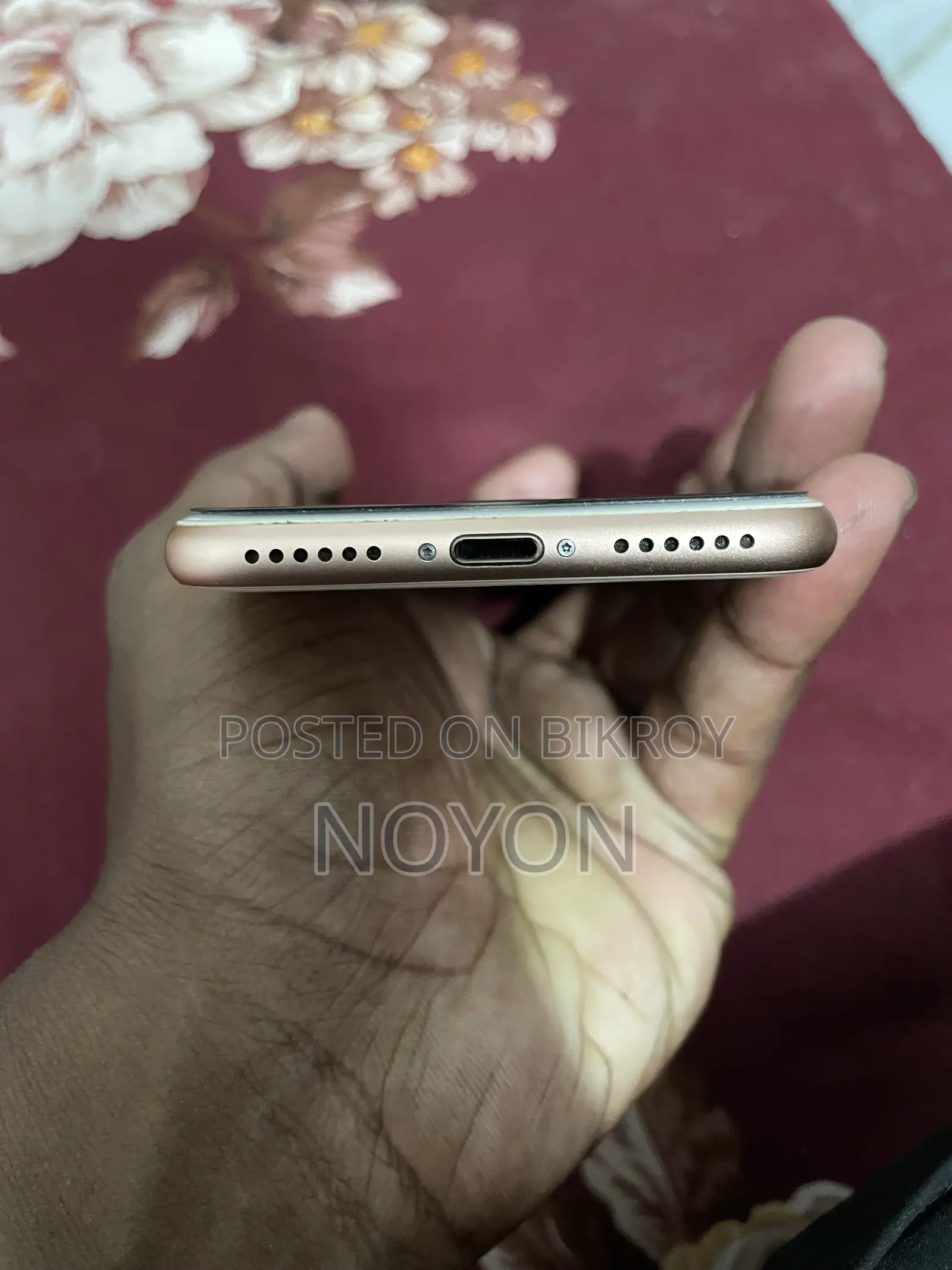 অ্যাপল আইফোন ৮ ৬৪ জিবি গোল্ড